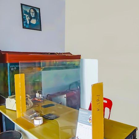 Oyo 92384 Homestay Vip Medan Kültér fotó