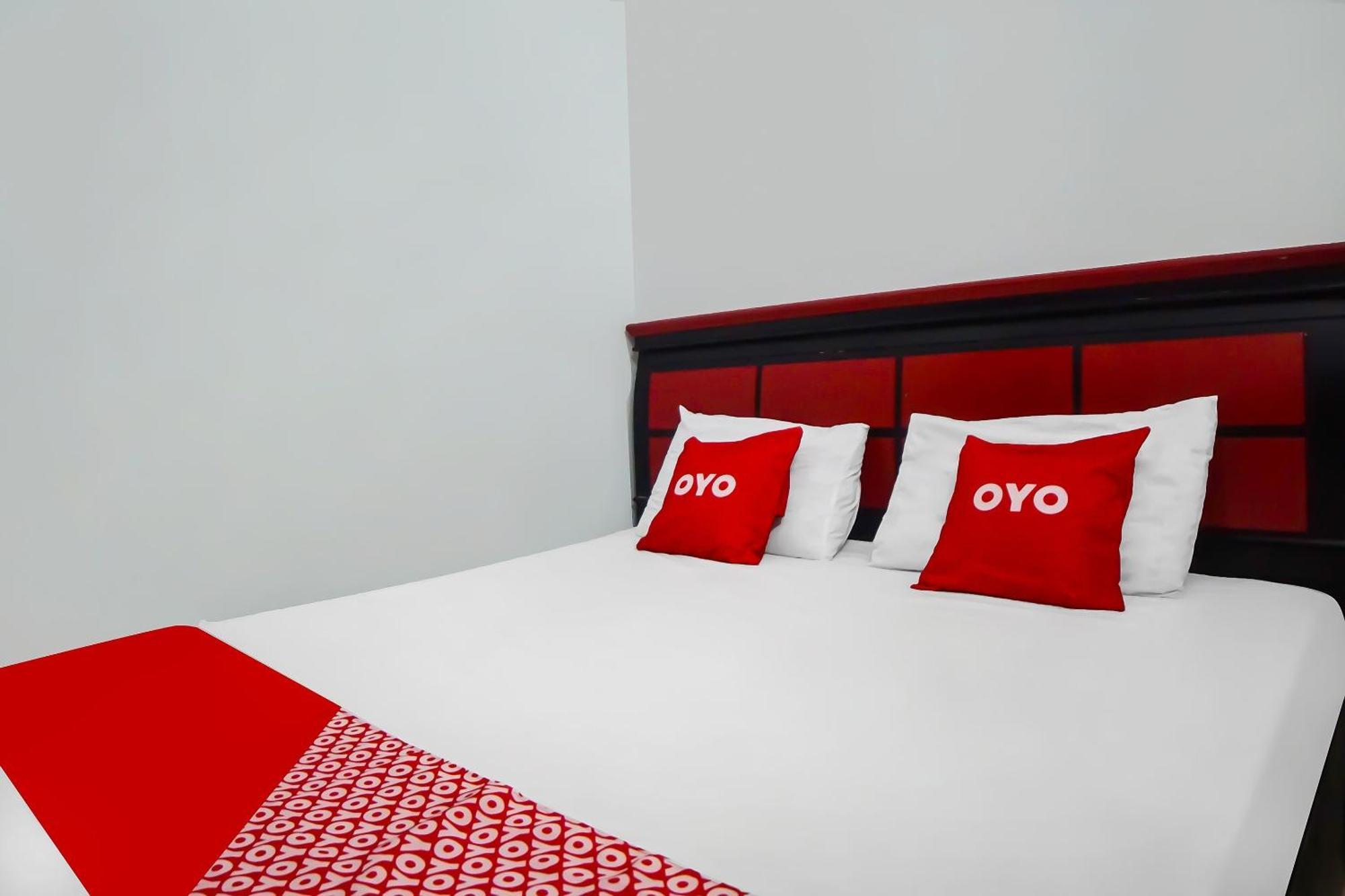 Oyo 92384 Homestay Vip Medan Kültér fotó